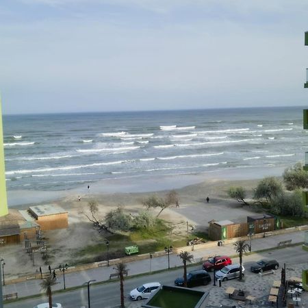 Апартаменты Apartament Mamaia Nord Нэводари Экстерьер фото